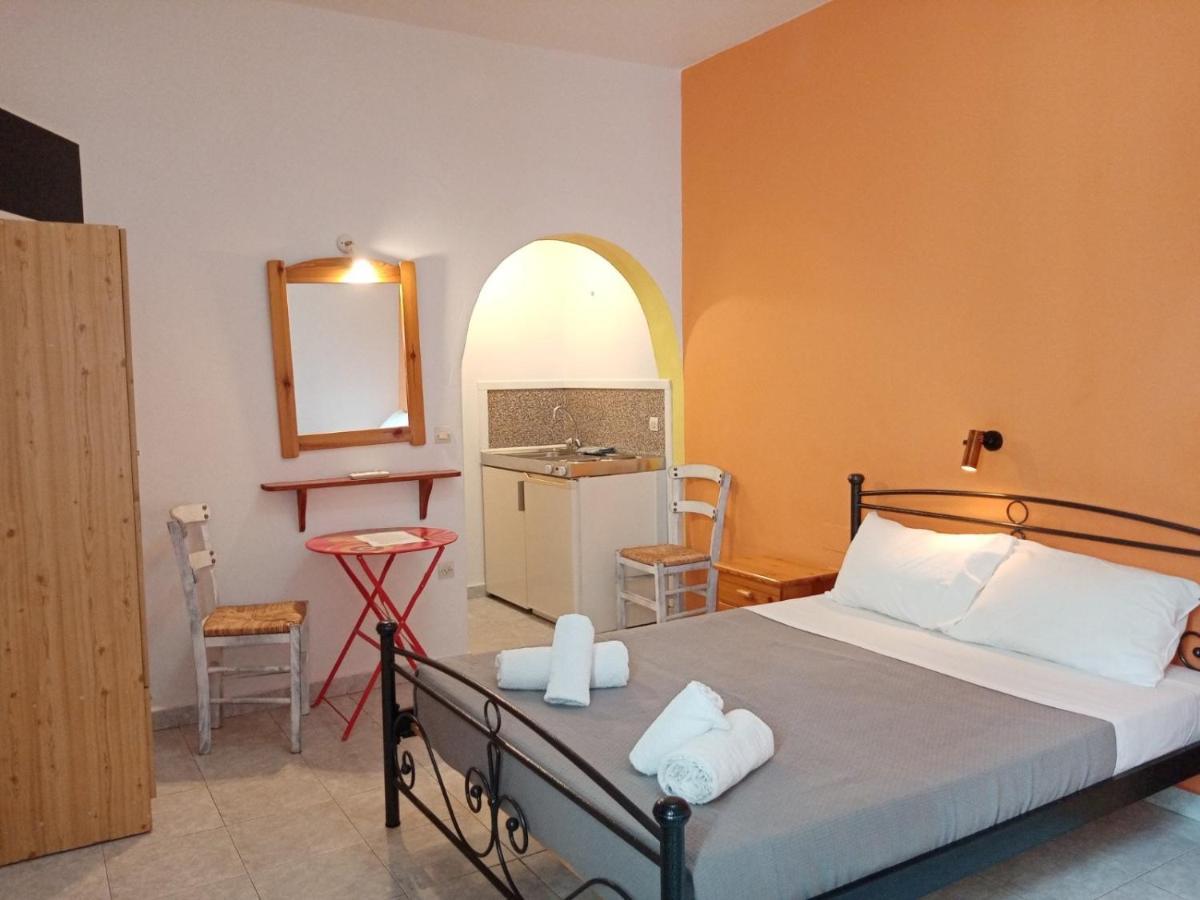 Depis Economy Apartments Naxos City Ngoại thất bức ảnh